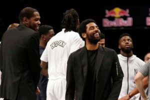 NBA篮板排行榜霸主——德拉蒙德的统治力（解析德拉蒙德的篮板技术和影响力）