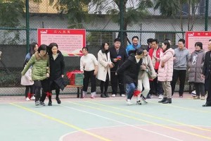 乒乓球对方发球过河的技巧与策略（攻防兼备，掌握乒乓球发球过河的关键）