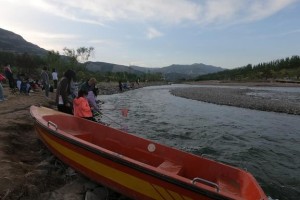 河道游泳技巧教学教案（掌握游泳技巧，安全畅游河道）