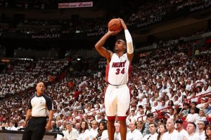 NBA投篮姿势排行榜（从库里到詹姆斯，谁是最精准的射手？（）