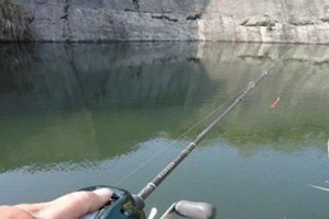 探秘路亚钓鱼的中心线调整技巧（以中心线调整为核心的路亚钓鱼技巧）
