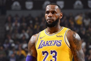 NBA个人荣誉排行榜（探索NBA历史上最伟大球员的奖项收获与荣耀积累）