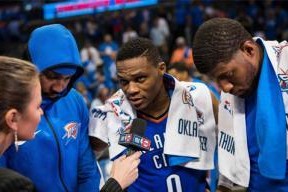 2013NBA球队价值排行榜揭晓（探究NBA球队价值的变化趋势与原因）
