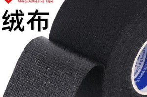 巧妙收纳乒乓球羽毛球拍，让存放更方便（实用技巧帮你整理乒羽球拍，轻松解决存放难题）