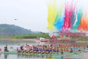 龙舟赛游泳训练的技巧和方法（以提高速度和耐力为重点的游泳训练）