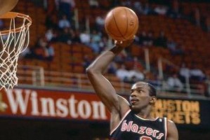 NBA最强后卫排行榜（揭秘后卫们的神奇技巧与才华，逐一评述其实力和影响力）