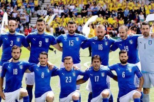 世界杯历史上的罕见平局（以进球狂欢为主旋律，世界杯4-4平局的经典瞬间）