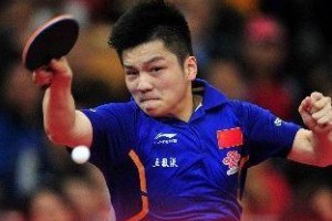 乒乓球的回旋技术（以乒乓球打回头去了）