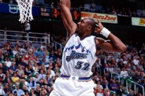 NBA大前锋交易价值排行榜（挖掘NBA大前锋交易价值，敲定赢家名单！）