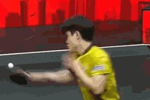 乒乓球技巧大揭秘（从入门到精通，打造无懈可击的正手接球！）