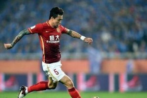 中国足球队员的过人技巧（提升中国足球队员过人能力的关键技巧）