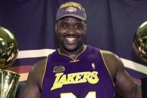 NBA现役巨星实力排行榜（探究NBA现役球员中最具实力的巨星以及他们的独特特点和贡献）