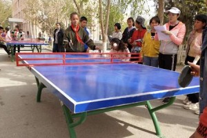 乒乓球初级技巧之如何盯住44球（提高乒乓球水平的关键技巧及练习方法）