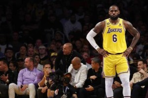 NBA历史最高得分纪录排行榜（一览无余的得分狂人，篮球史上的得分霸主）