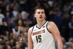 NBA历史最伟大的球星排行榜（探索NBA历史上最杰出的篮球运动员，他们的成就与遗产）