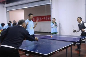乒乓球之左右打边角艺术（掌握乒乓球边角技巧，扭转比赛局势）