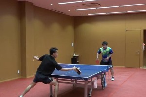 乒乓球反手技巧大揭秘（掌握乒乓球反手，打出精彩绝伦的球技）