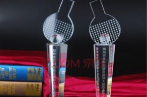 揭秘乒乓球界的奖杯错乱之谜（一场不小心的奖杯混乱，乒乓球界的窘境与反思）