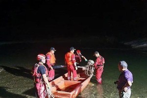 河道游泳技巧规则教学（游泳技巧、安全规则、河道水质、河道游泳设备）