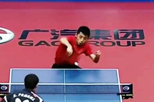 乒乓球直板霸王拧扣的技巧与战术解析（掌握乒乓球直板霸王拧扣的关键要领，成为技艺精湛的乒乓球选手）