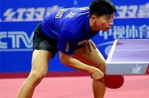 乒乓球侧面打球教学——掌握技巧尽享胜利（乒乓球侧面打球教学技巧、步骤、注意事项一网打尽）