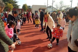 培养幼儿足球技能的关键要素（从小学起，让孩子在足球领域展现才能）