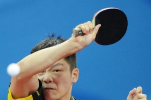 乒乓球低杆横台打法的技巧和策略（技术关键、应对策略和实战演练）