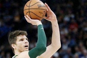 NBA历史三分命中数排行榜（库里超越雷·阿伦，成为历史最佳三分手）