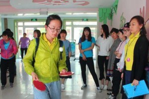 乒乓球跑步中的颠球技巧（轻松掌握，让跑步更有趣）