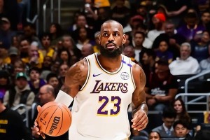 NBA历史上最强抢断盖帽之王（探索NBA抢断盖帽排行榜前十位的传奇）