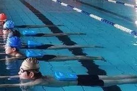 自学游泳的技巧方法（掌握游泳的关键是自学，15个段落带你一步步学会游泳）