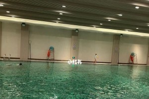 男生游泳技巧（学会游泳踩水的正确姿势和技巧，让你游得更快更轻松）