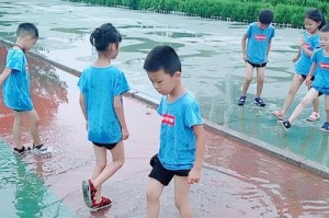 游泳初学者深水区踩水技巧（学习深水区踩水技巧的有效方法）