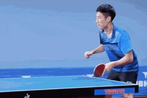 乒乓球脚步实战演练（以脚步为基础，打造高效乒乓球技巧）