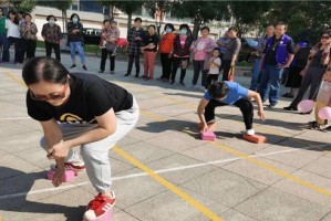 如何保持乒乓球托球跑不掉（关键步骤和技巧）