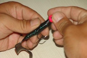 技巧分享（掌握钓鱼的关键-正确使用路亚钩）