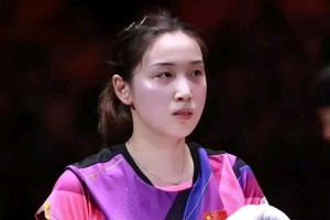 中国女乒乓球单打颁奖盛典（女乒乓球单打颁奖充满激情与动力，中国队再次夺得冠军）