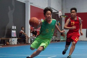 篮球比赛中的防守走位技巧（掌握防守走位关键，提高篮球比赛防守效果）