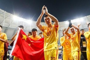 中国男足的世界杯之路（历史冲出世界杯的艰辛与希望）