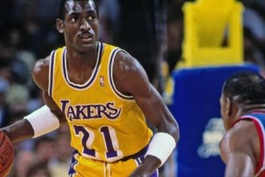 NBA2001年球员实力排行榜（回顾NBA2001年球员实力排行榜，揭秘当年最具统治力的球员）
