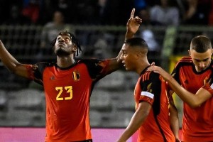 揭秘U17国足世界杯史上最辉煌战绩（探究历届比赛中的背后故事与成功要素）