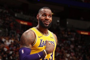 NBA历史进球王排行榜（探索NBA历史上最伟大的得分手们，并回顾他们的壮丽战绩）
