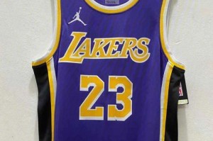 经典NBA球衣排行榜（最新排名与球迷心中的不朽之作）