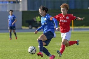 初中足球控球技巧（提高足球控球水平的关键要素与方法）