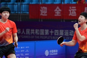 乒乓球双打——双人配合下的精彩战斗（优雅高效的球艺碰撞，让乒乓球更加精彩）