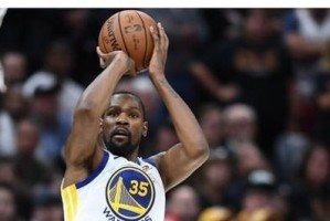 NBA场均得分排行榜之最高得分神话（探秘NBA历史上得分王的崛起和传奇）