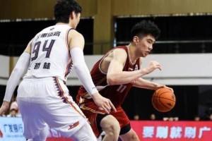打篮球技巧之盯人防守全攻略（如何在比赛中有效地进行盯人防守）