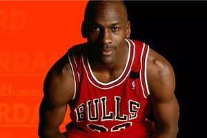 NBA最矮球星排行榜（探索身材矮小却无限能量的NBA球员）