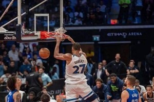 NBA历史上命中率排行榜的巅峰之争（探索命中率排行榜中的超级射手，谁能夺得命中王的宝座？）