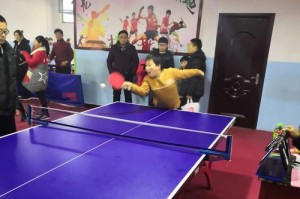以乒乓球为主题的12球之谜（探索乒乓球规则中的奥秘）